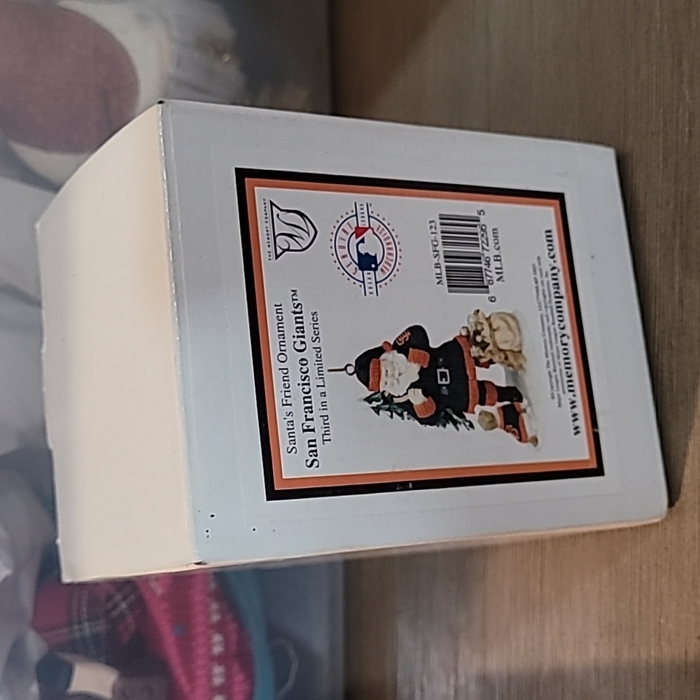 Memory Company San Francisco Giants Santa's Friend Ornament Third in Series NEW